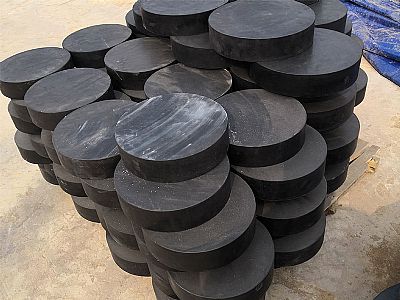 钟山县板式橡胶支座由若干层橡胶片与薄钢板经加压硫化